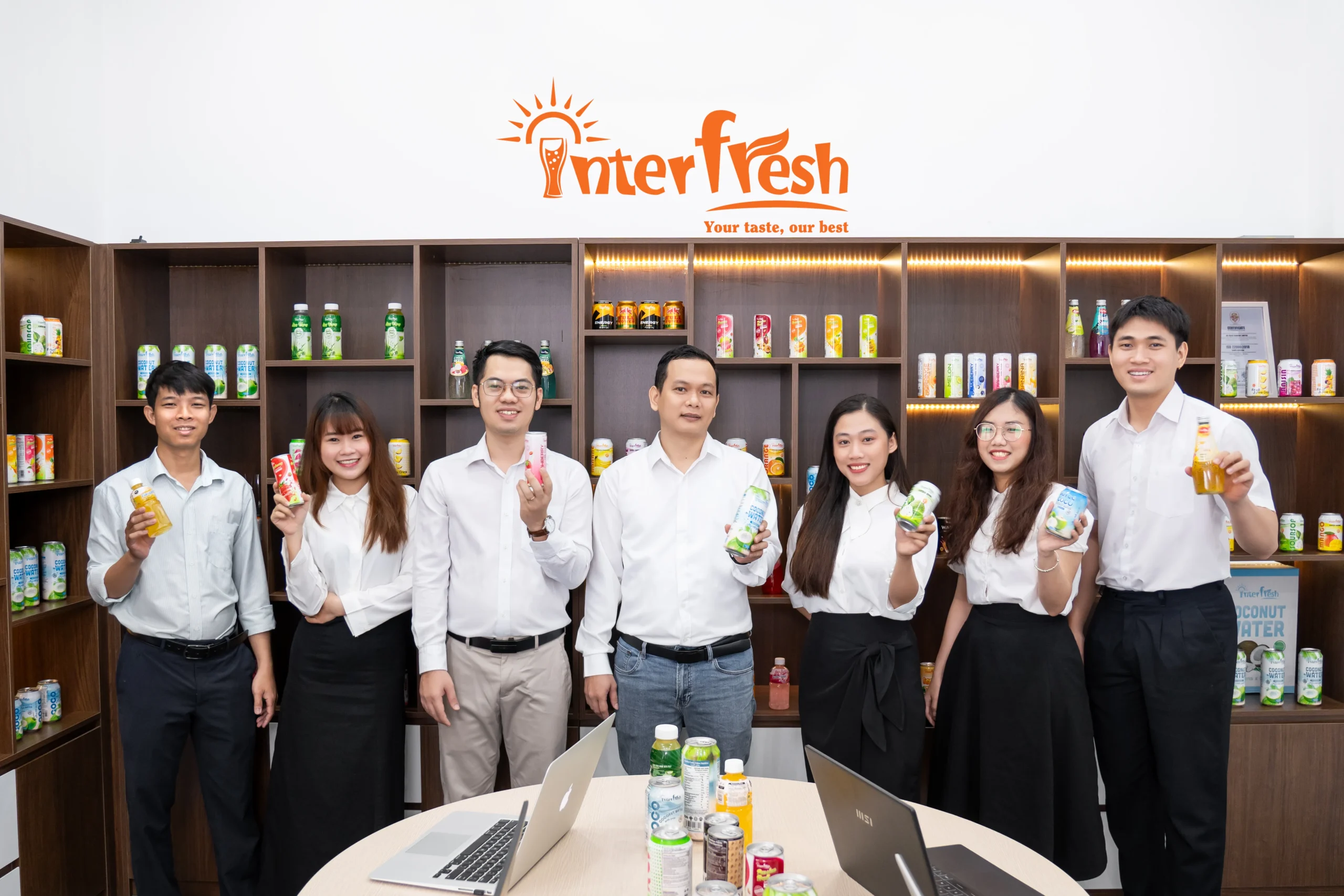 "Interfresh International Sales Team – Dedicated to Global Partnerships and Export Excellence"